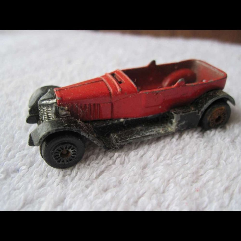 Red Black 1941 Vauxhall D72 Zee Toys Die Cast Classic Car Model 1971 Vintage